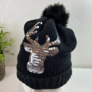 Modern Heritage Knit Beanie Pom Pom Deer